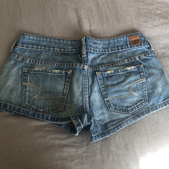 American Eagle Light Jean Shorts - Picture 4 of 4